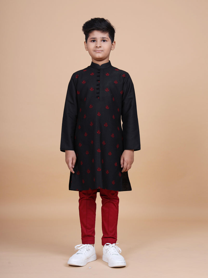 THE PINTUCKED BUTTI LOOP BUTTON KURTA