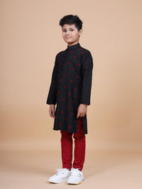 THE PINTUCKED BUTTI LOOP BUTTON KURTA