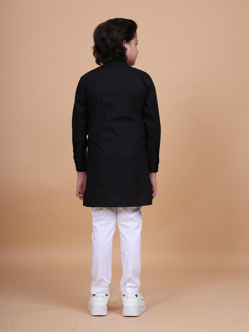 BRAND POCKET COLLAR SHORT KURTA