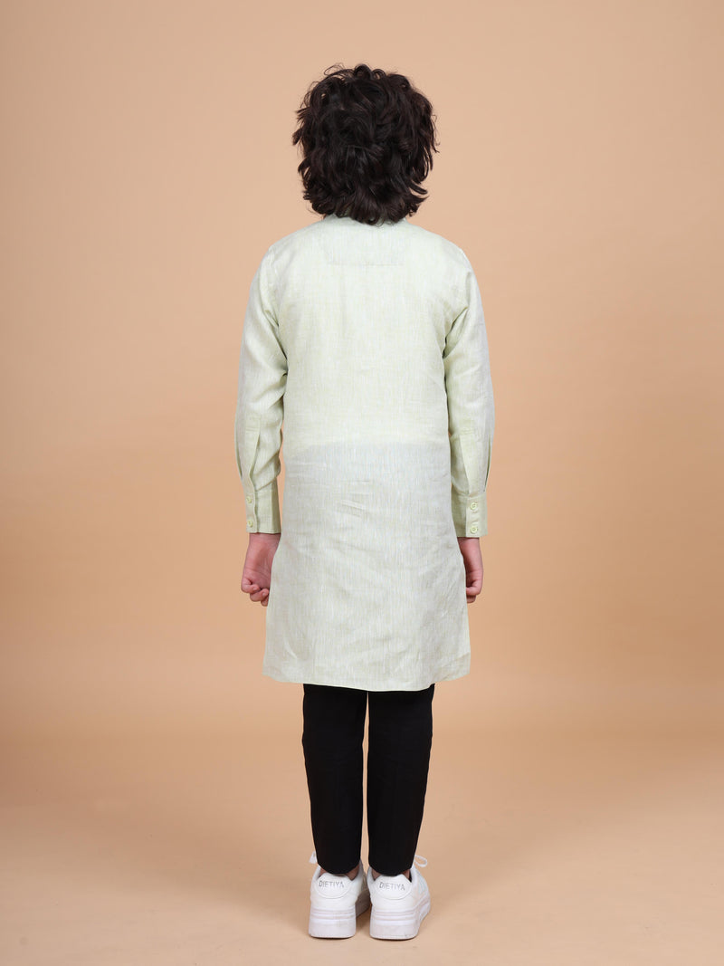 THE PINTUCKED YOKE SHORT KURTA