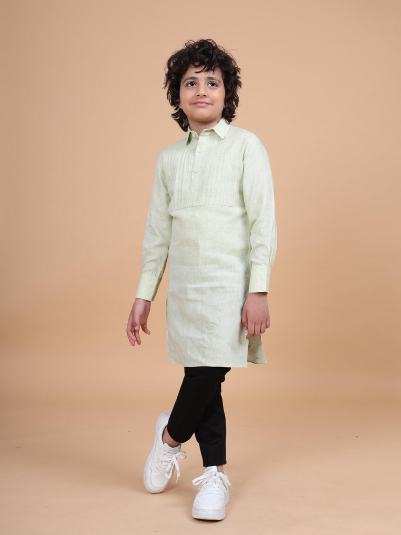 THE PINTUCKED YOKE SHORT KURTA