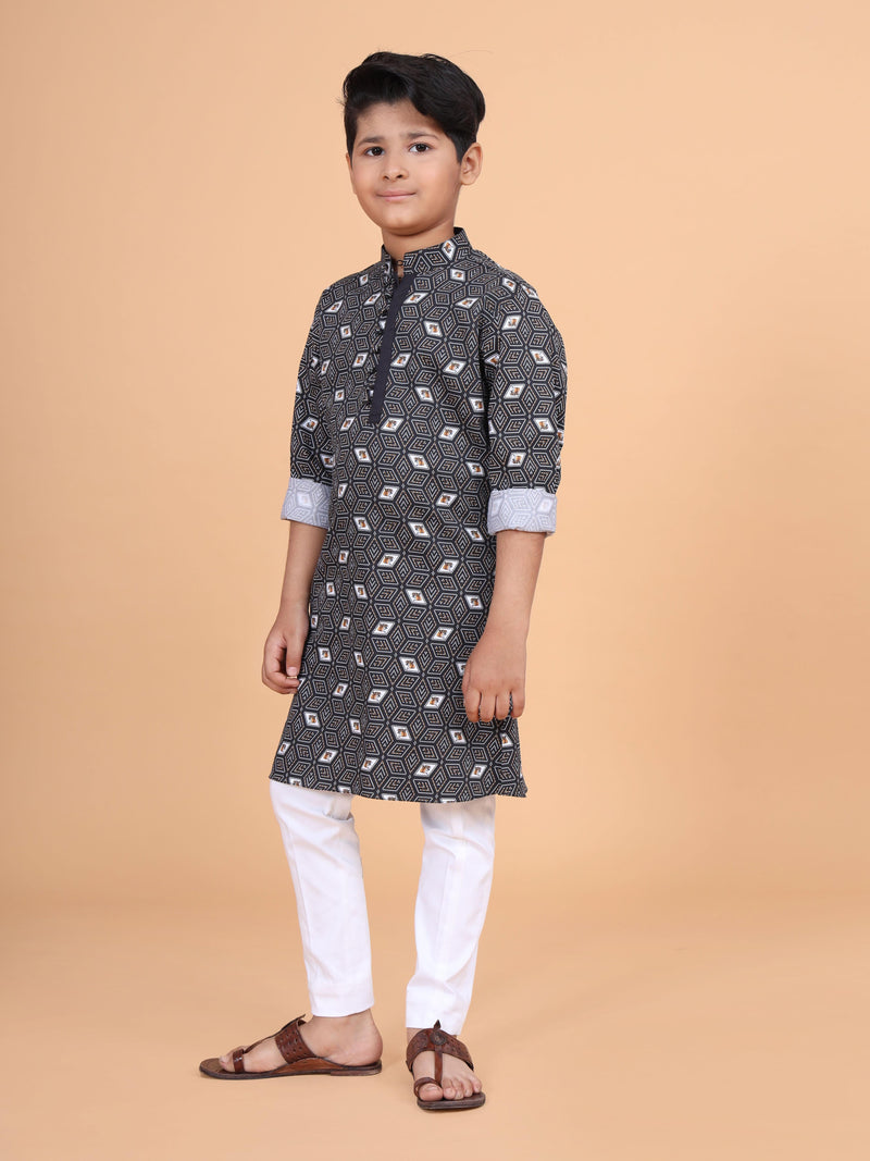 SHORT PRINTED TUNIC WITH LOOP BUTTON CLOSURE