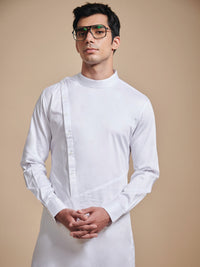 THE DIAGONAL SEAM KURTA