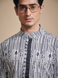 THE LINEAR PRINT KURTA