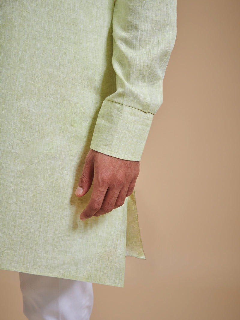 THE PINTUCKED YOKE SHORT KURTA