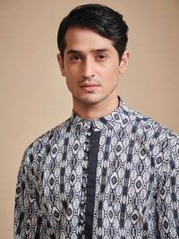 THE LINEAR PRINT KURTA