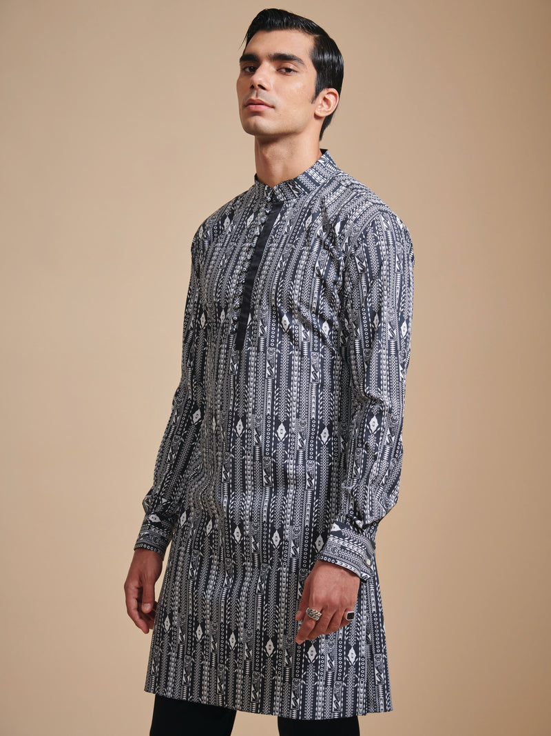 THE LINEAR PRINT KURTA