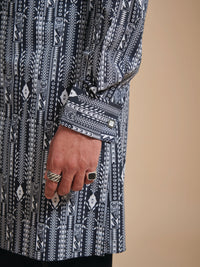 THE LINEAR PRINT KURTA