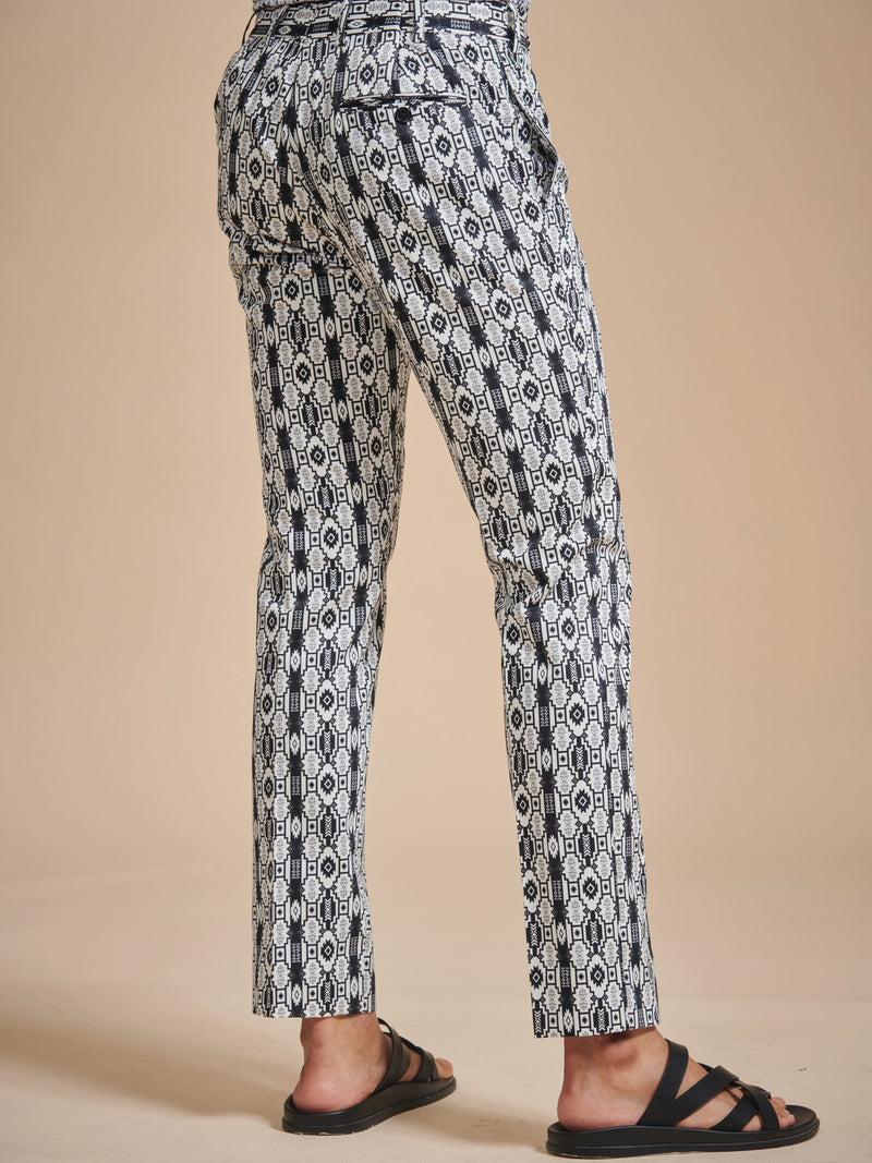 STYLISED TAPERED PANT