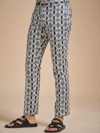 STYLISED TAPERED PANT