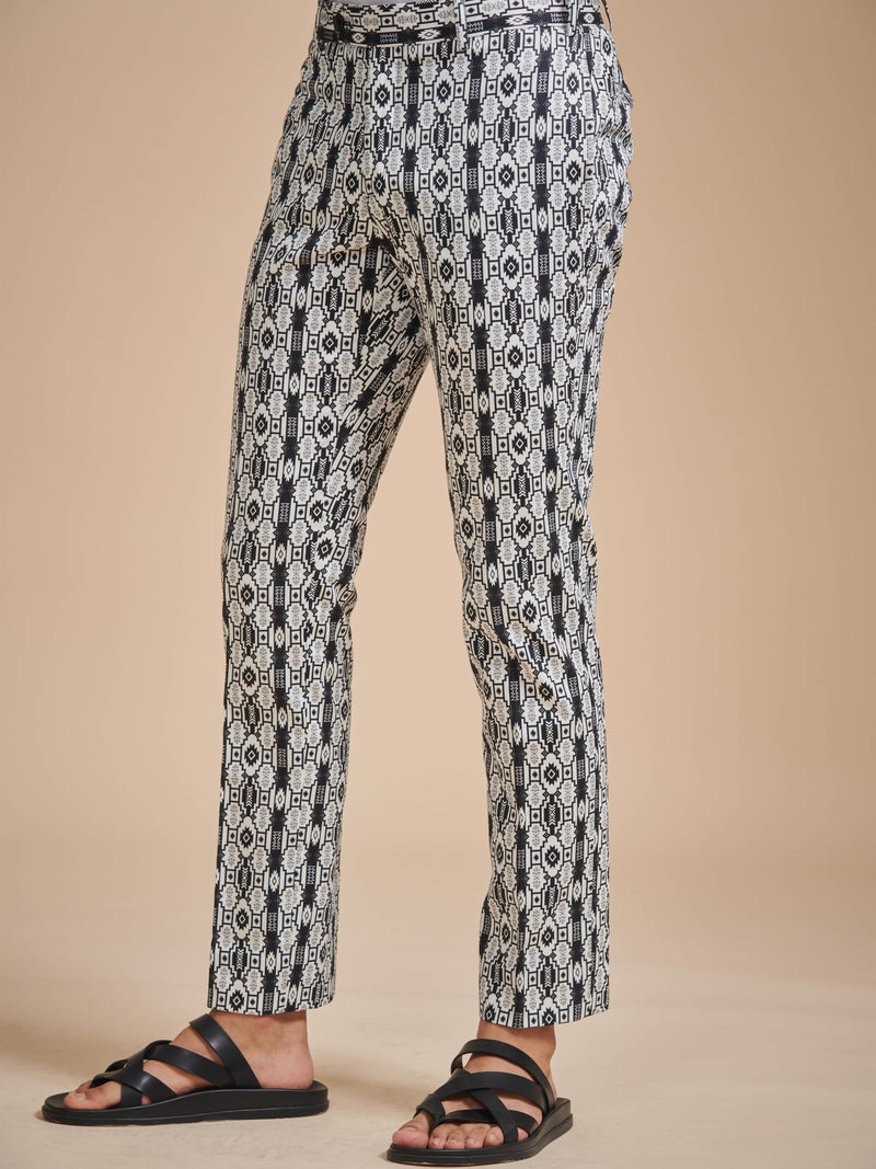 STYLISED TAPERED PANT