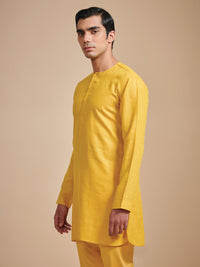 THE “U” CUT SHORT KURTA