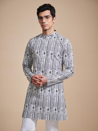 THE LINEAR PRINT SHORT KURTA