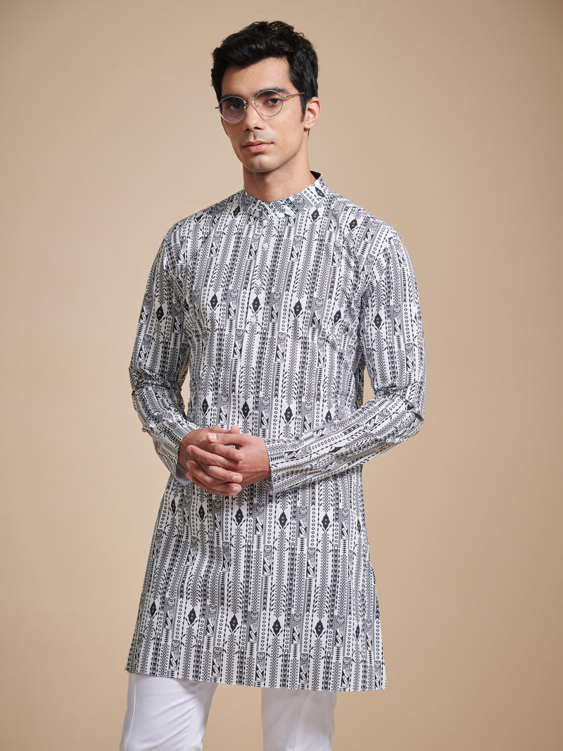 THE LINEAR PRINT SHORT KURTA