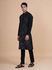 GEOMETRICAL STITCH LINE TEXTURED KURTA